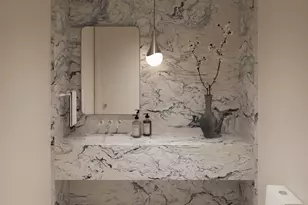 142 W 21st St, New York City, NY 10011 - Photo 5