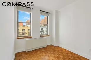 400 E 90th St, New York City, NY 10128 - Photo 11