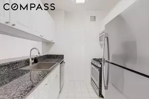 400 E 90th St, New York City, NY 10128 - Photo 9