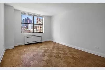 400 E 71st Street #11I, New York City, NY 10021 - Photo 7