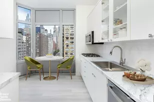 200 E 32nd St, New York City, NY 10016 - Photo 5