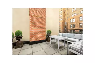 34 W 74th St, New York City, NY 10023 - Photo 5