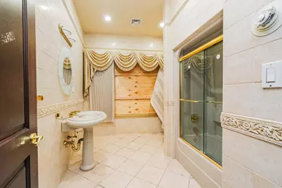 150 Nicolosi Drive, New York, NY 10312 - Photo 59