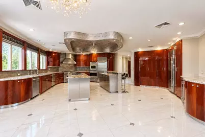 150 Nicolosi Drive, New York, NY 10312 - Photo 19