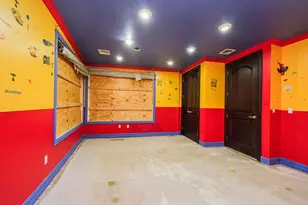 150 Nicolosi Dr, New York, NY 10312 - Photo 41