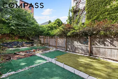 266 St James Place, New York City, NY 11238 - Photo 5