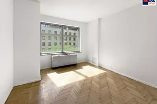 301 W 57th St, New York, NY 10019 - Photo 5