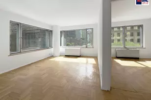 301 W 57th St, New York, NY 10019 - Photo 3