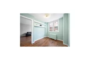 201 E 36th St, New York City, NY 10016 - Photo 7