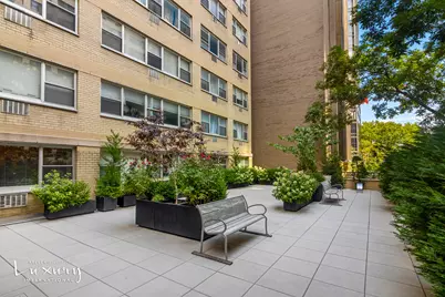 333 E 46th Street #17E, New York City, NY 10017 - Photo 21