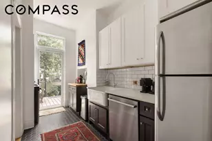 33 Sutton St, New York City, NY 11222 - Photo 9