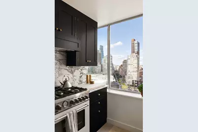 61 W 62nd Street #22D, New York, NY 10023 - Photo 7