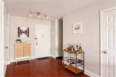 200 E 24th Street #1708, New York City, NY 10010 - Photo 7