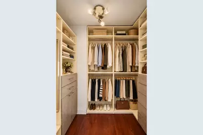 200 E 24th Street #1708, New York City, NY 10010 - Photo 5