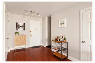 200 E 24th St, New York City, NY 10010 - Photo 7