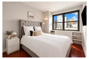 200 E 24th St, New York City, NY 10010 - Photo 3