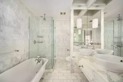 392 Bleecker Street #NA, New York City, NY 10014 - Photo 17