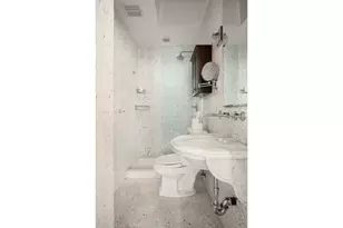 392 Bleecker St, New York City, NY 10014 - Photo 21