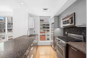 350 W 42nd St, New York City, NY 10036 - Photo 7