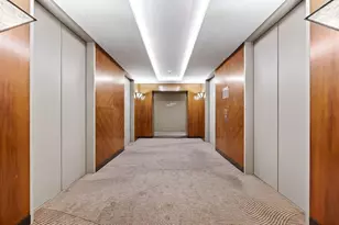 150 W 56th St, New York City, NY 10019 - Photo 11