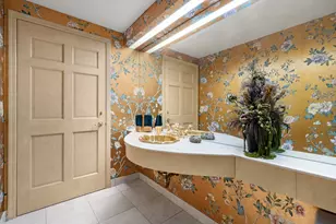 721 5th Ave, New York City, NY 10022 - Photo 9