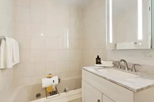 160 W 66th St, New York City, NY 10023 - Photo 9
