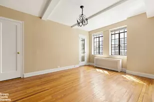 321 E 43rd St, New York City, NY 10017 - Photo 5