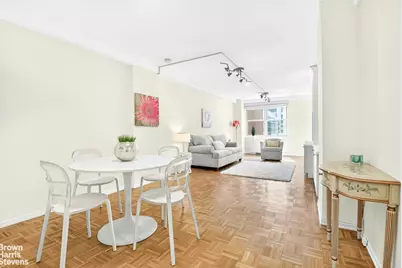 520 E 72nd Street #8E, New York, NY 10021 - Photo 1