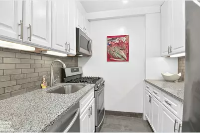 520 E 72nd Street #8E, New York, NY 10021 - Photo 5