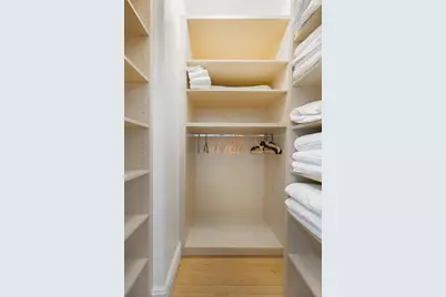 240 E 33rd Street, New York City, NY 10016 - Photo 25