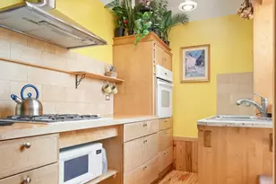 581 Academy St, New York City, NY 10034 - Photo 3