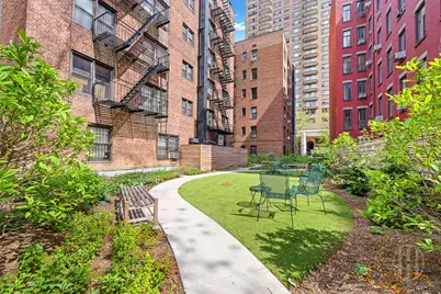 50 E 8th Street #6P, New York, NY 10003 - Photo 13