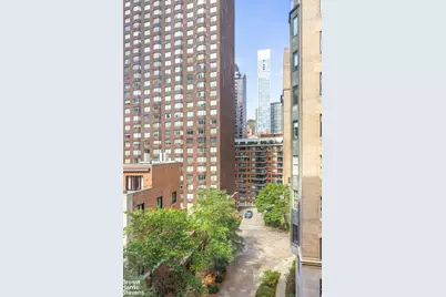 434 E 52nd Street #8G, New York, NY 10022 - Photo 7