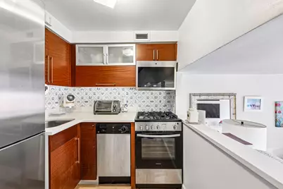 184 Thompson Street #6S, New York, NY 10012 - Photo 7