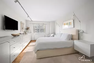 70 E 10th St, New York City, NY 10003 - Photo 11