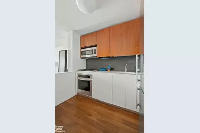515 E 72nd Street #28A, New York City, NY 10021 - Photo 3