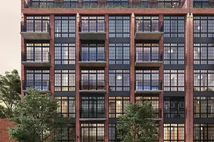 37-28 30th St, New York City, NY 11101 - Photo 9