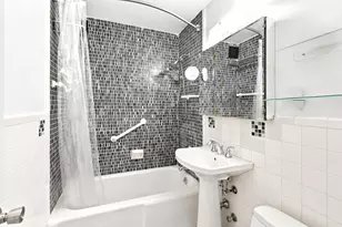205 3rd Ave, New York, NY 10003 - Photo 15