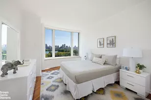 279 Central Prk W, New York City, NY 10024 - Photo 11