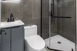 451 Lexington Ave, New York City, NY 11221 - Photo 15