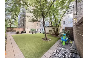 310 W 55th St, New York City, NY 10019 - Photo 7