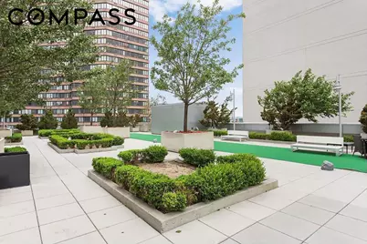 635 W 42nd Street #6M, New York City, NY 10036 - Photo 7