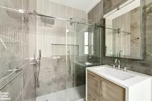 114 E 84th St, New York City, NY 10028 - Photo 15