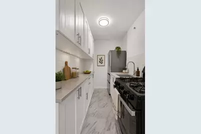 2420 Morris Avenue #2C, Bronx, NY 10468 - Photo 5