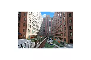 420 E 64th St, New York City, NY 10065 - Photo 5
