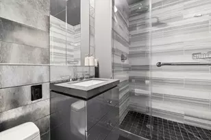 460 W 42nd St, New York City, NY 10036 - Photo 11