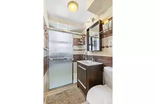 61-35 98th St, Rego Park, NY 11374 - Photo 7