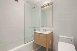 310 E 53rd St, New York City, NY 10022 - Photo 9