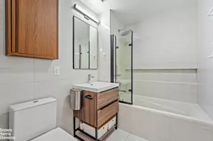 37-28 30th St, New York City, NY 11101 - Photo 9