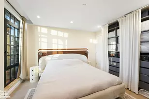 37-28 30th St, New York City, NY 11101 - Photo 5